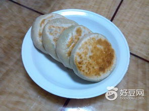 白菜馅饼的做法,白菜馅饼怎么做好吃,白菜馅饼的家常做法 仙人球123