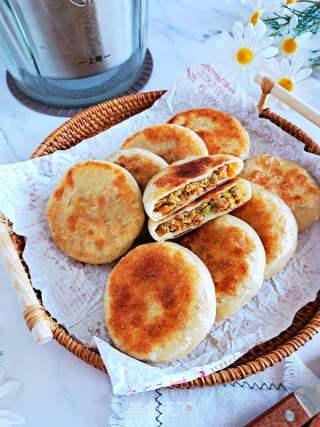 青椒猪肉馅饼的做法 青椒猪肉馅饼怎么做 阳光明媚99的菜谱